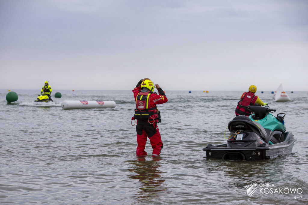 Nad bezpieczeństwem na wodzie czuwali ratownicy z Lifeguard Gdynia. Fot. M. Krauze
